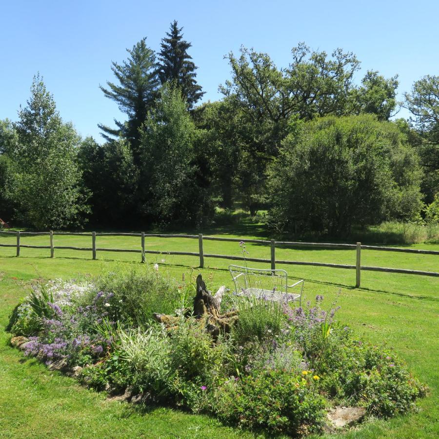 Serenite Verte A La Tuilerie Accommodation La Bazeuge Zewnętrze zdjęcie